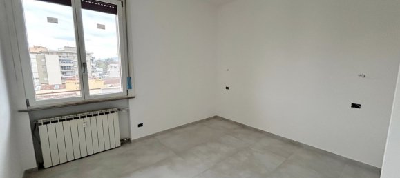 3 rooms Apartment in Florence, Italy No. 49005 19