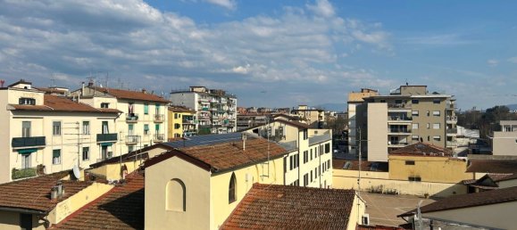 3 rooms Apartment in Florence, Italy No. 49005 6