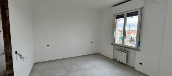 3 rooms Apartment in Florence, Italy No. 49005 24