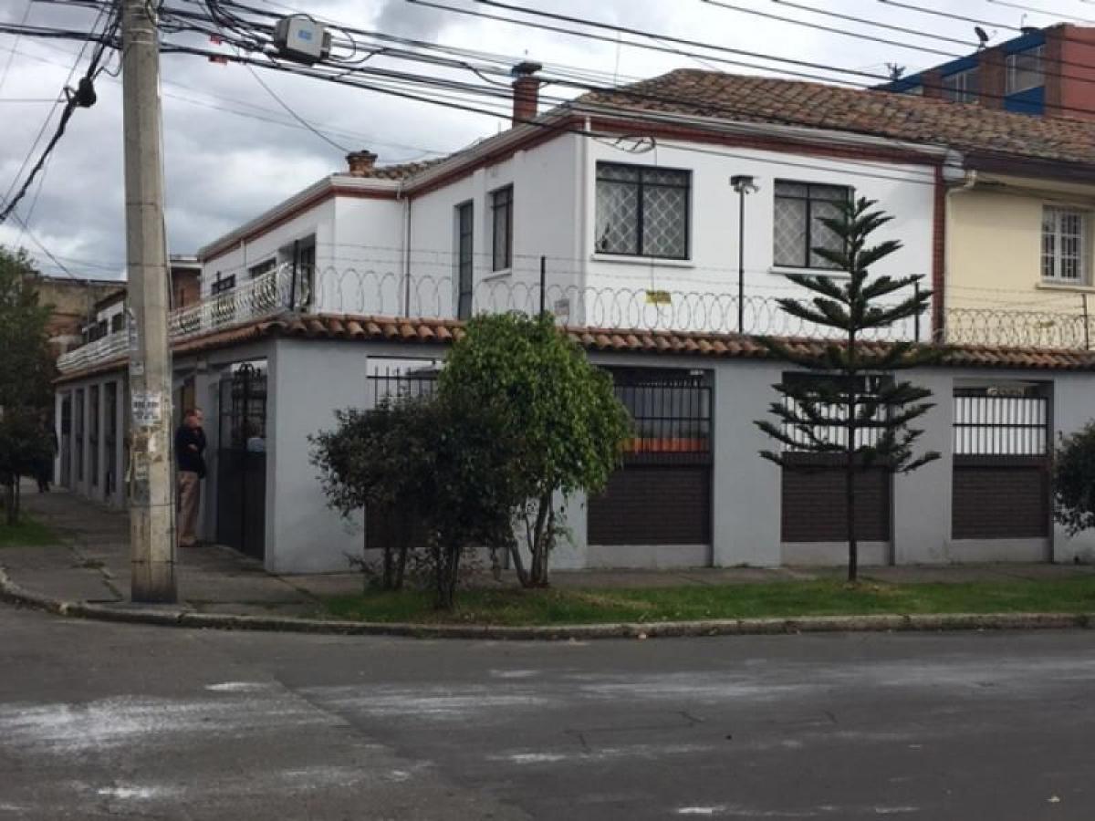 8 Schlafzimmer Haus in Bogota, Colombia, Nr. 13705