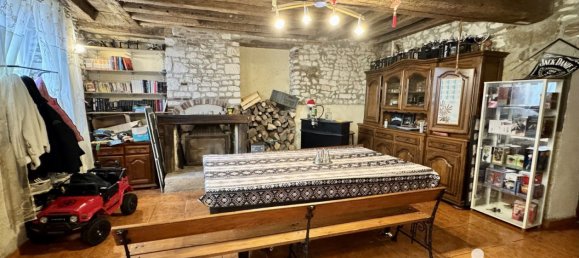 4 bedrooms House in Rigny-le-Ferron, France No. 210748 2