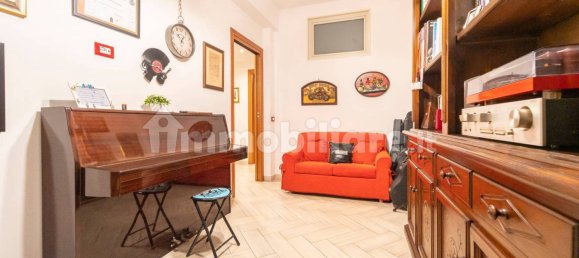 2 bedrooms Apartment in Rome, Italy No. 17887 22