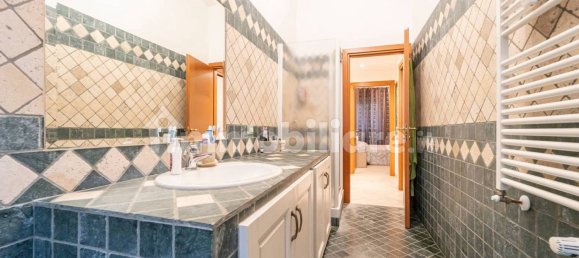 2 bedrooms Apartment in Rome, Italy No. 17887 26