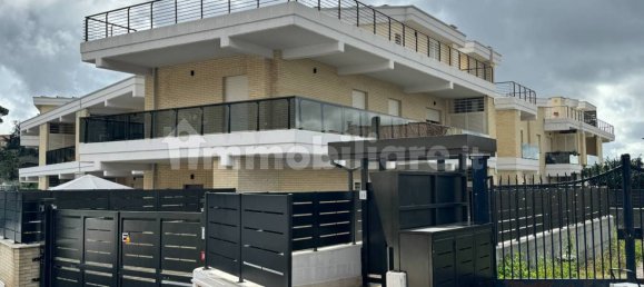 Studio in Albano Laziale, Italy No. 209357 3