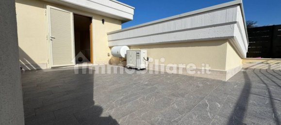 Studio in Albano Laziale, Italy No. 209357 11