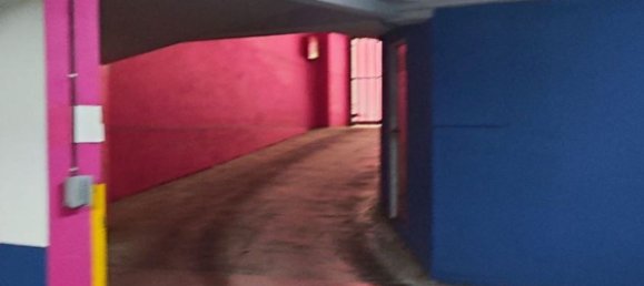  Garage in Vitoria-Gasteiz, Spain No. 163288 2