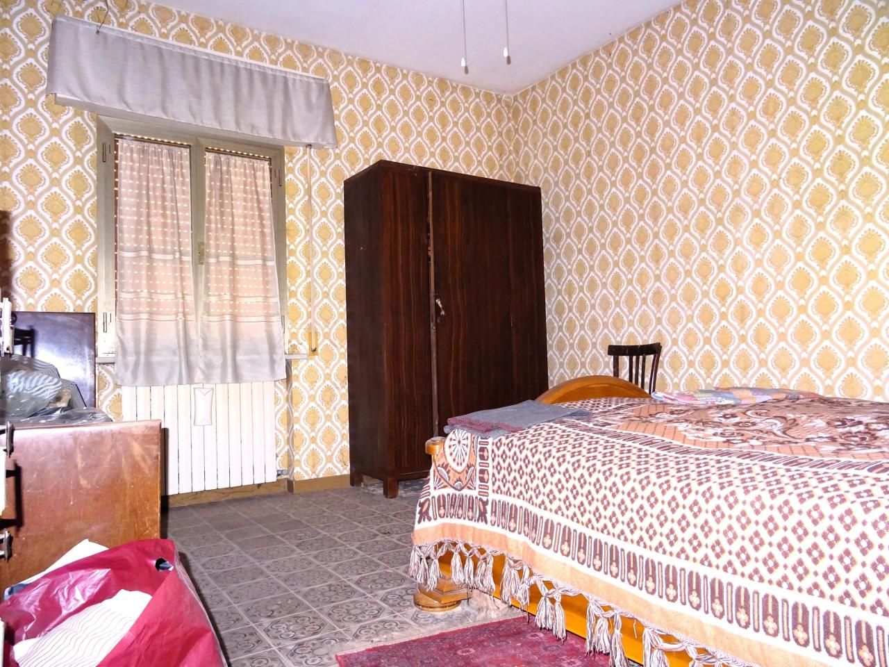 10 rooms House in Ancona, Italy No. 79523
