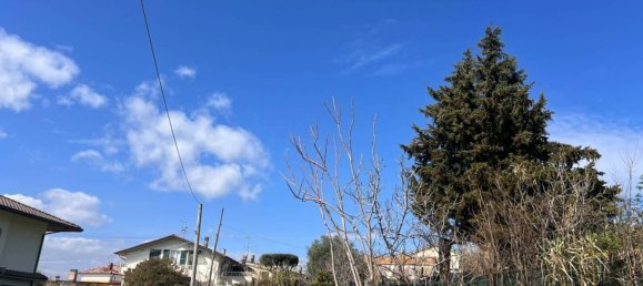 560m² Land in Cattolica, Italy No. 211230 3
