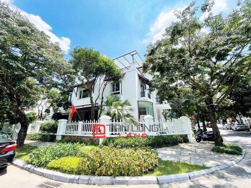 5 bedrooms Villa in Long Bien, Vietnam No. 549