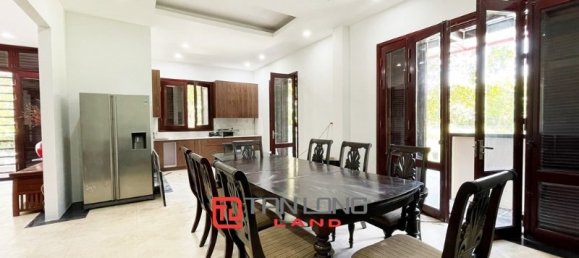 5 bedrooms Villa in Long Bien, Vietnam No. 549 8