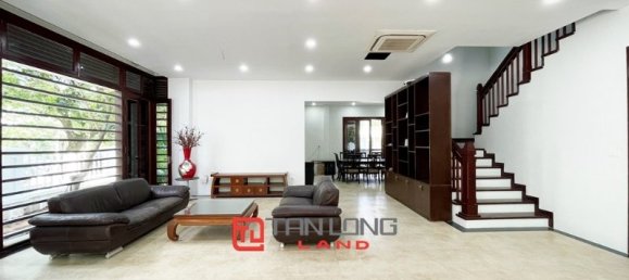 5 bedrooms Villa in Long Bien, Vietnam No. 549 5