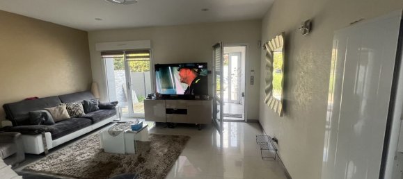 3 bedrooms House in Chatou, France No. 172112 5