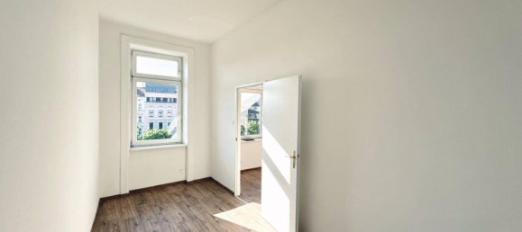 2 rooms Apartment in Josefstadt, Austria No. 177652 4