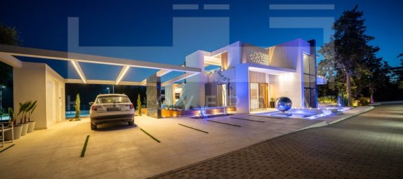 6 bedrooms Villa in Chania, Greece No. 358 12
