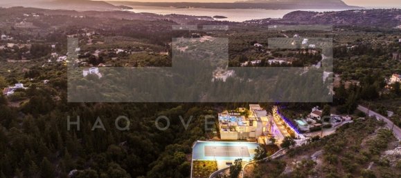 6 bedrooms Villa in Chania, Greece No. 358 2