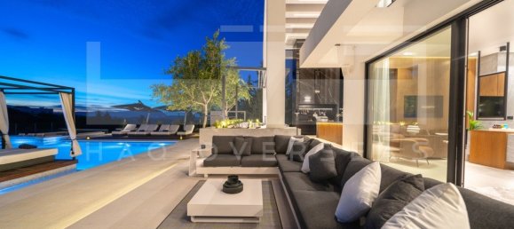 6 bedrooms Villa in Chania, Greece No. 358 22