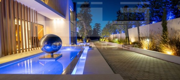 6 bedrooms Villa in Chania, Greece No. 358 10