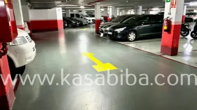 Garagem em Valencia, Spain 12 m² N.º 76074