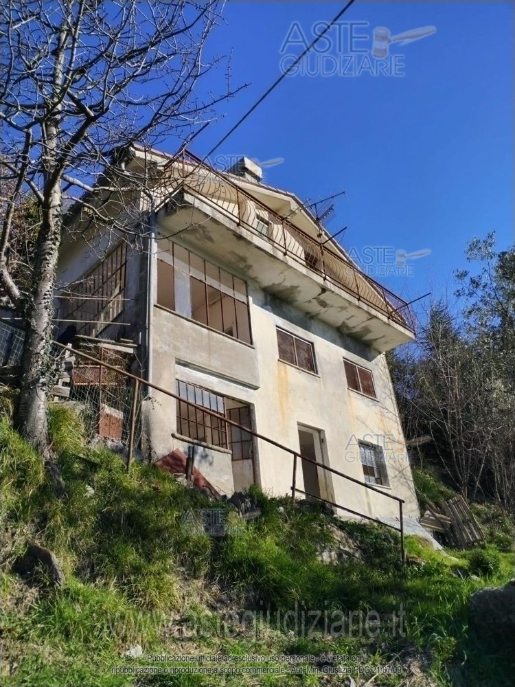 4 Schlafzimmer Haus in Uscio, Italy, Nr. 364686
