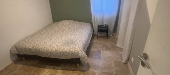 Casa de 4 dormitorios en Lauris, France No. 328051 6