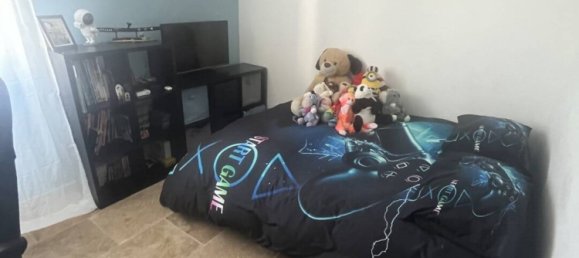 Casa de 4 dormitorios en Lauris, France No. 328051 2