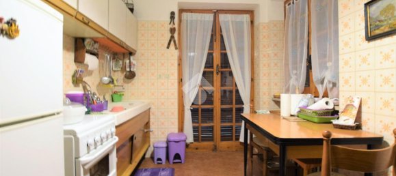 Вилла с 5 комнатами в Тассароло, Италия № 24324 10