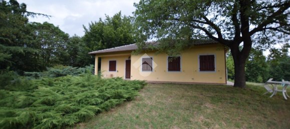 Вилла с 5 комнатами в Тассароло, Италия № 24324 16