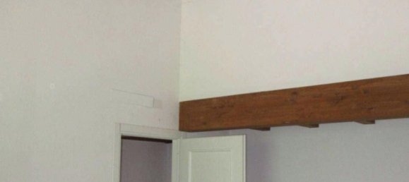 6 rooms House in Rognano, Italy No. 146840 10