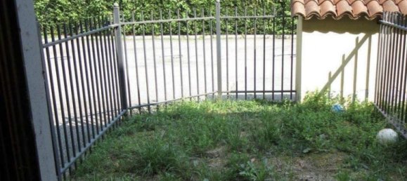 6 rooms House in Rognano, Italy No. 146840 2