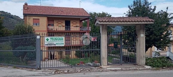6 Schlafzimmer Haus in Volturara Irpina, Italy, Nr. 359213 10