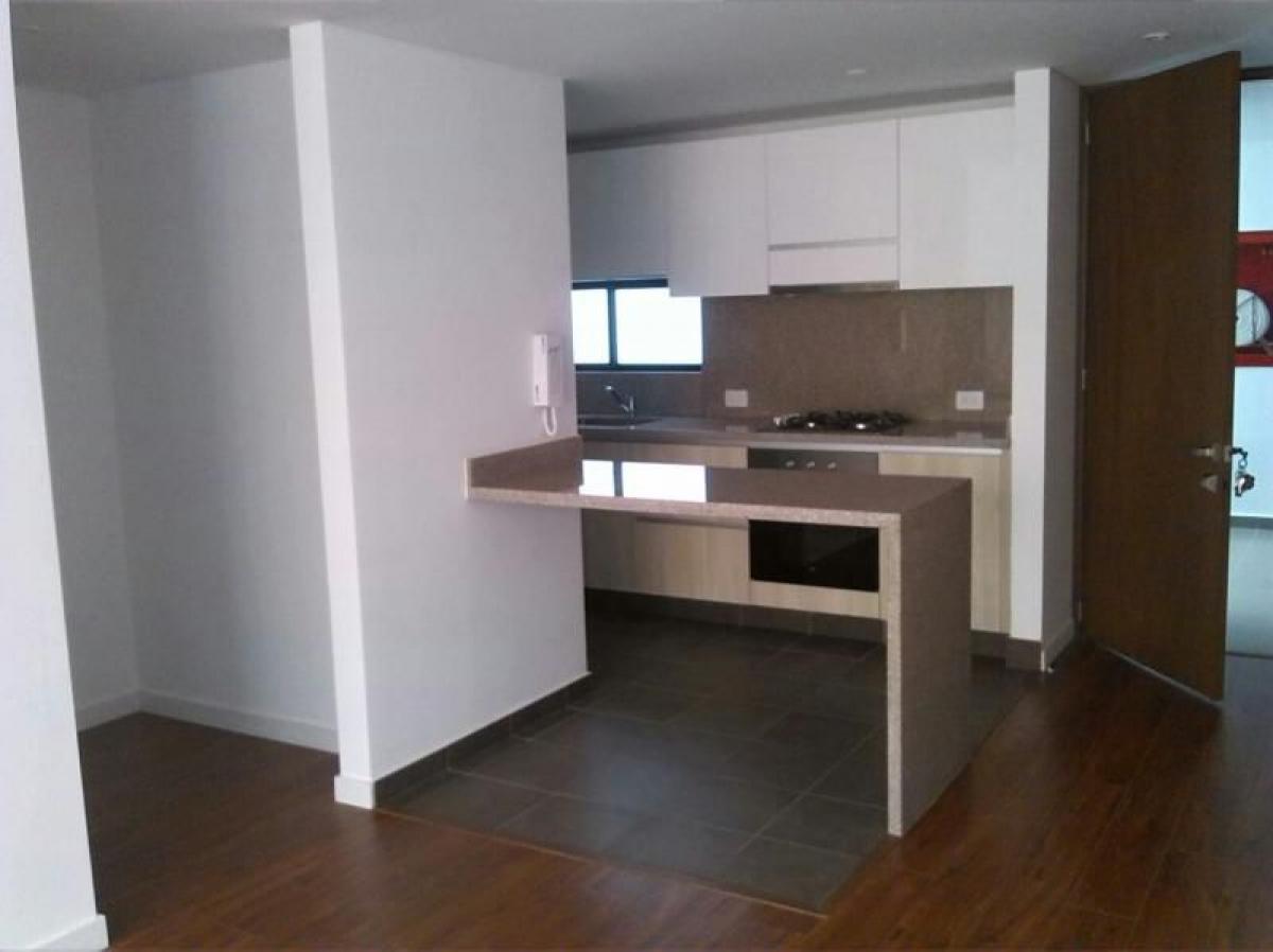 Дом с 3 спальнями в Богота, Колумбия № 12682