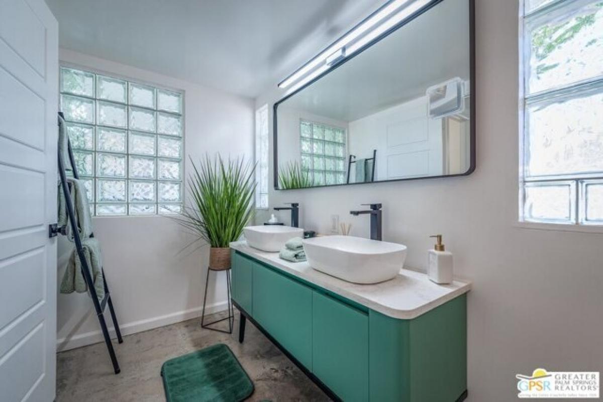 3 bedrooms House in Palm Springs, USA No. 404438