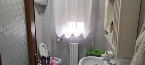 4-salle Appartement à Taranto, Italy No. 251399 10