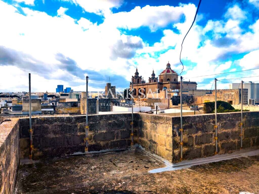 2 غرف نوم منزل في Birkirkara, Malta رقم 1602