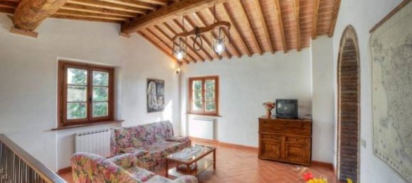 Studio in Volterra, Italy No. 1545 8