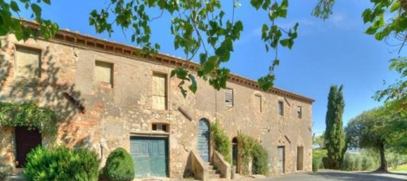 Studio in Volterra, Italy No. 1545 6