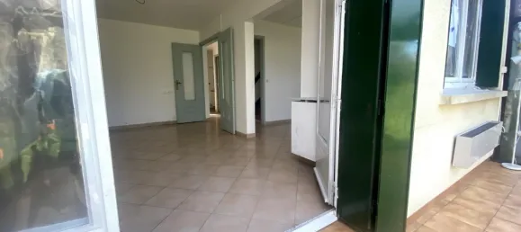 Casa de 4 dormitorios en Morangis, France No. 320755 5