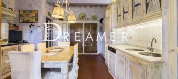 8 bedrooms Villa in Impruneta, Italy No. 192503 21