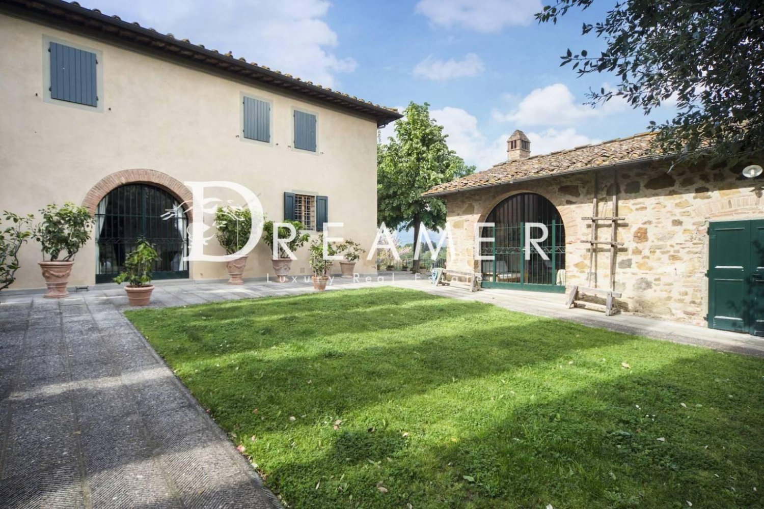 8 bedrooms Villa in Impruneta, Italy No. 192503