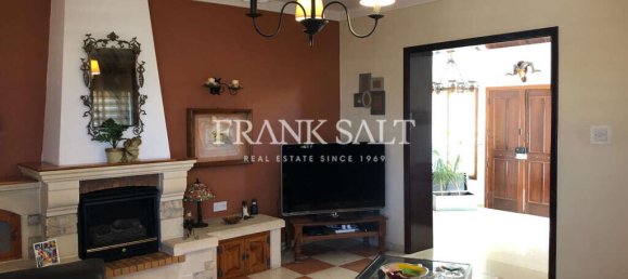 3 bedrooms Villa in Saint Julian's, Malta No. 4234 6