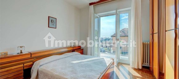 4 chambres Villa à Montano Lucino, Italy No. 10901 26