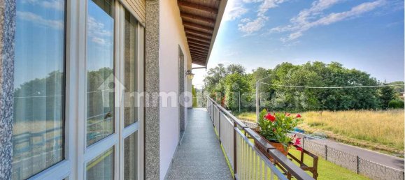 4 chambres Villa à Montano Lucino, Italy No. 10901 33