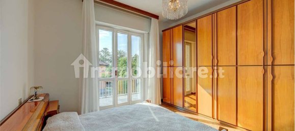 4 chambres Villa à Montano Lucino, Italy No. 10901 27