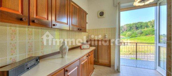 4 chambres Villa à Montano Lucino, Italy No. 10901 16