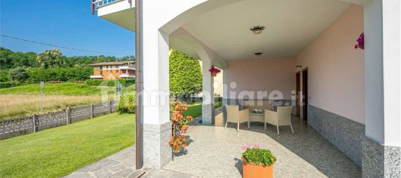 4 chambres Villa à Montano Lucino, Italy No. 10901 42