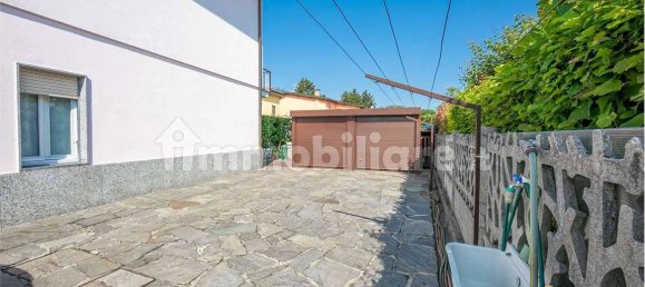 4 chambres Villa à Montano Lucino, Italy No. 10901 48