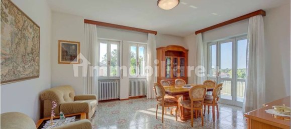 4 chambres Villa à Montano Lucino, Italy No. 10901 10