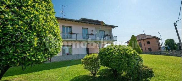 4 chambres Villa à Montano Lucino, Italy No. 10901 46