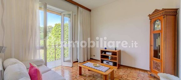 4 chambres Villa à Montano Lucino, Italy No. 10901 18