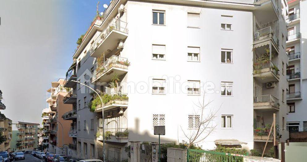 Apartamento T4 em Rome, Italy N.º 311766